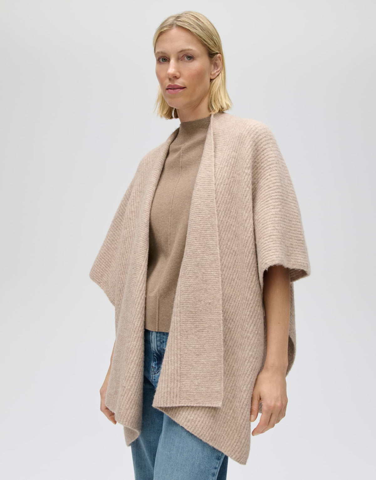 Rippstrickcape mit Wolle Ablanki cape
