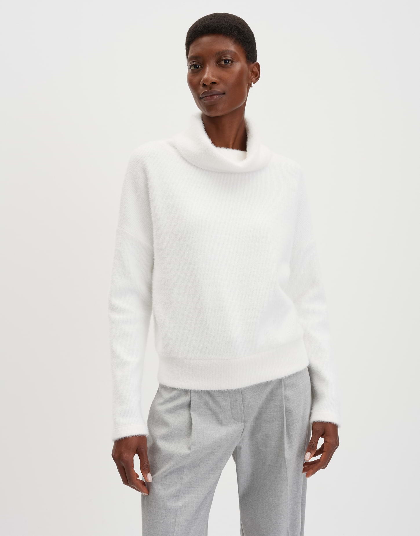 Someday Regular Sweatshirt mit breitem Rollkragen Uraja