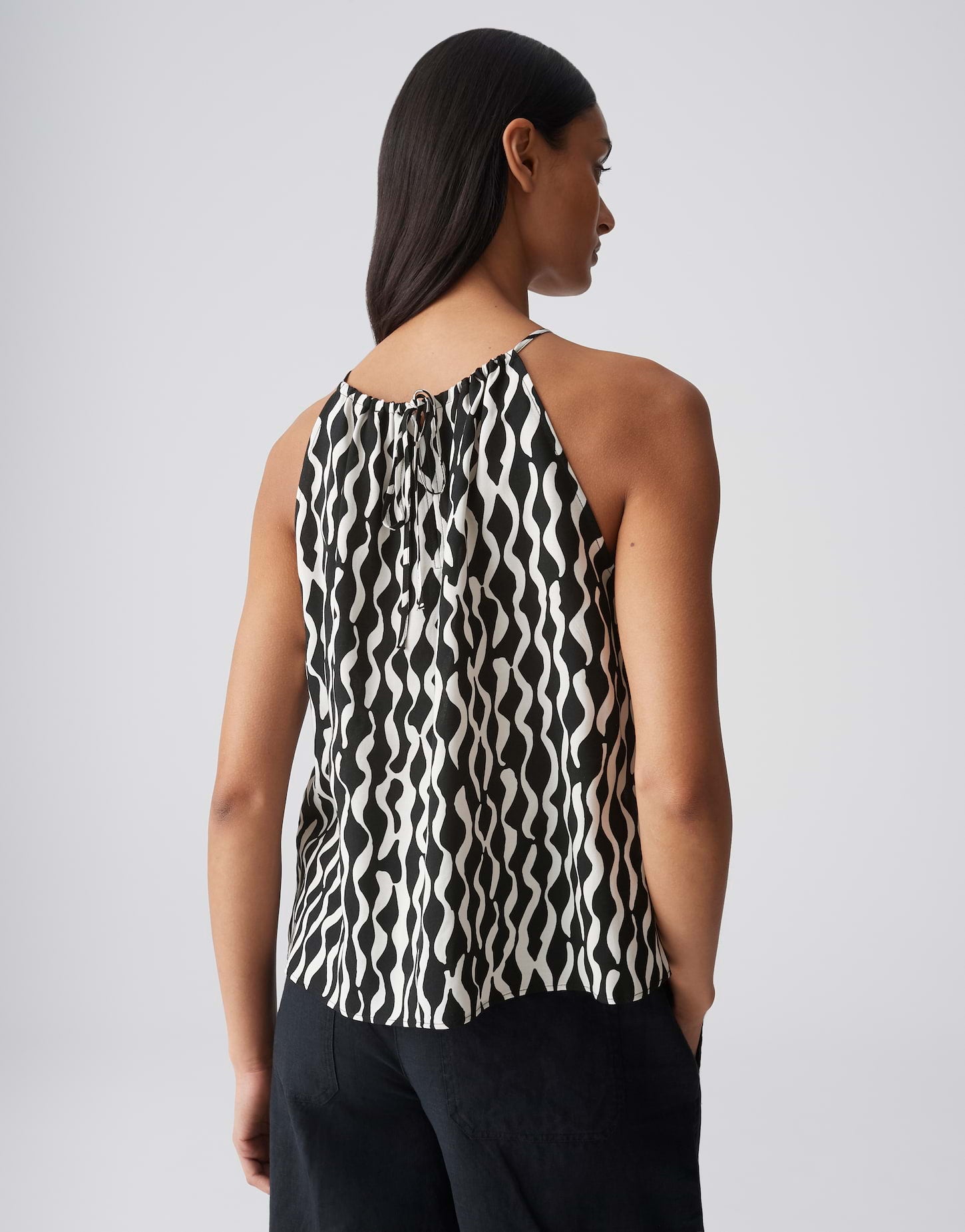 OPUS Neckholder Top Regular Fit  Foyage motion