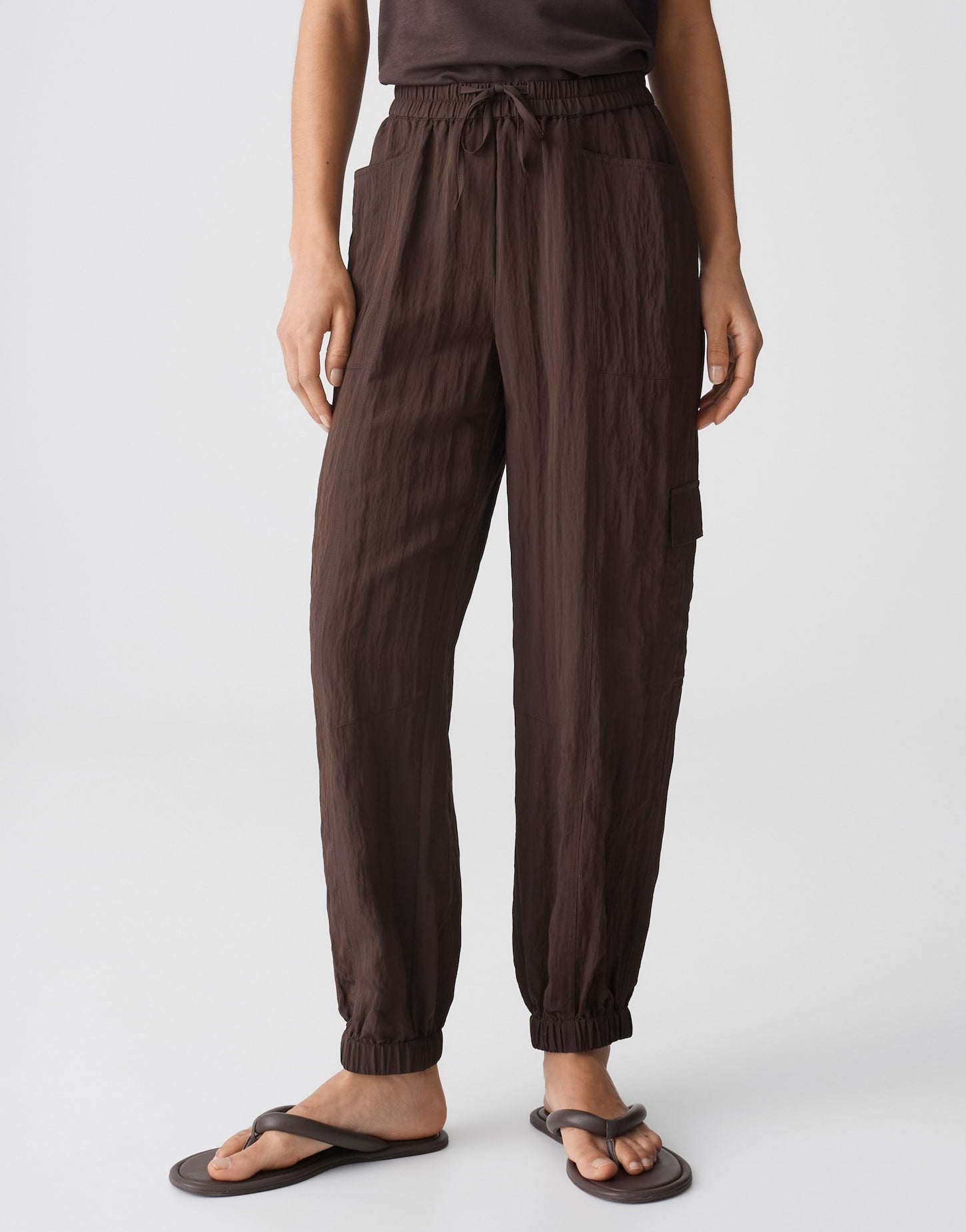 OPUS Relaxed Jogpants in Crash Struktur Ersima move