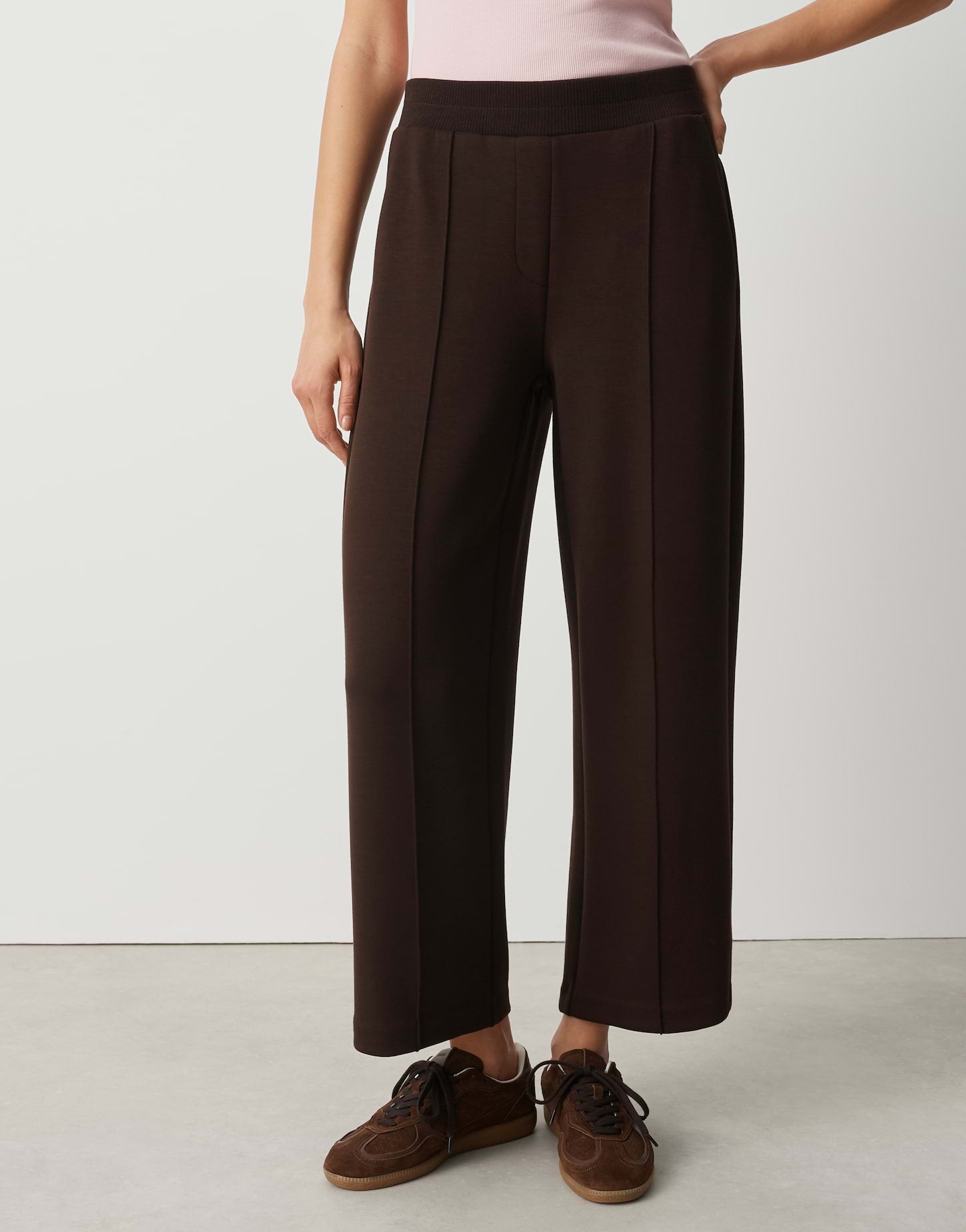 OPUS Relaxed Jogpants mit samtiger Optik Maikito club