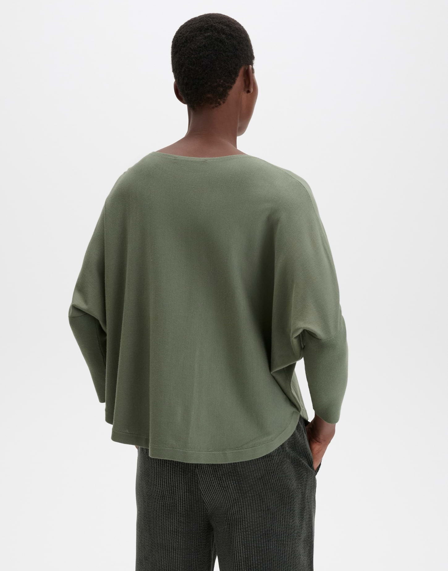 Oversized Feinstrickpullover im Cape Stil Tiraja