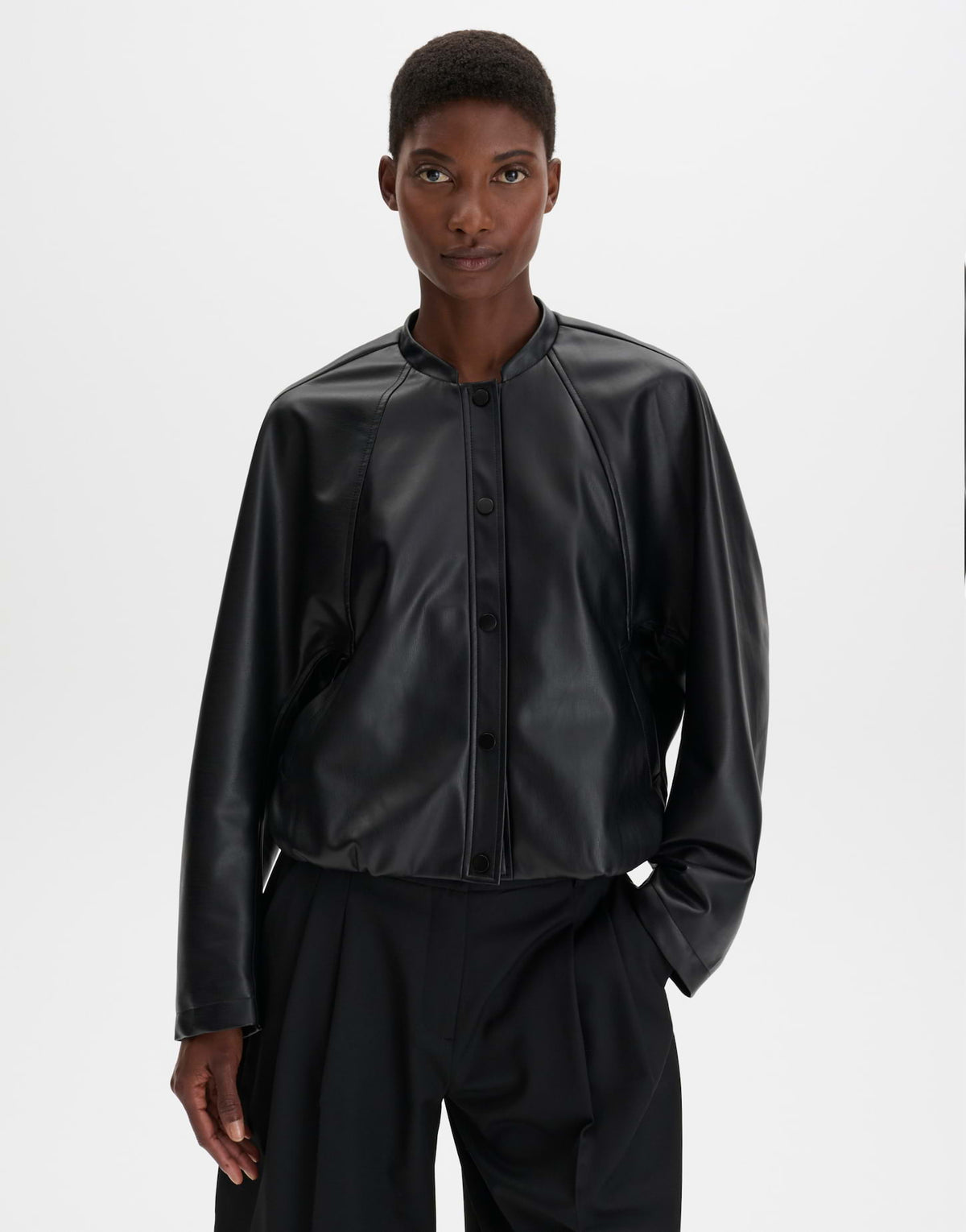 Boxy Blouson aus weichem Kunstleder Nairi