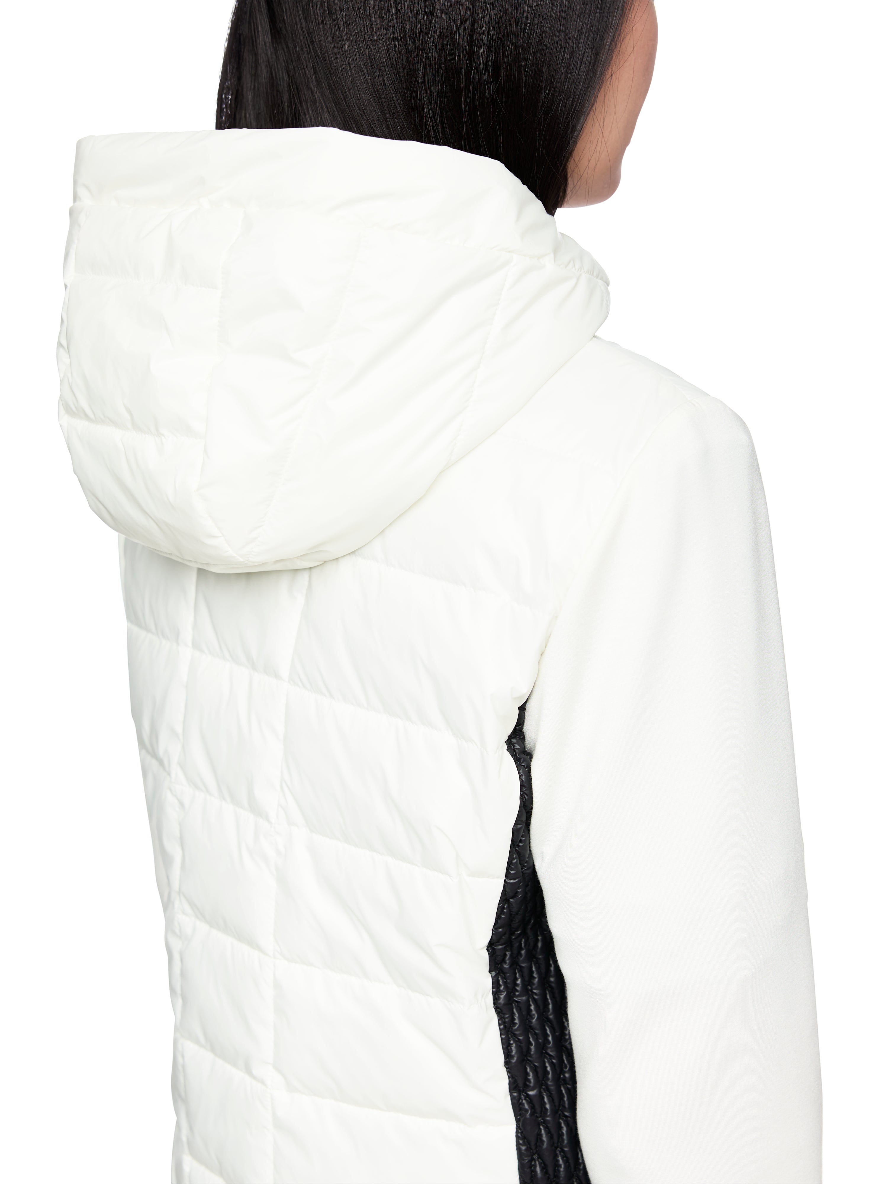 Marc Cain Jacke mit Fake-Daune und Kapuze