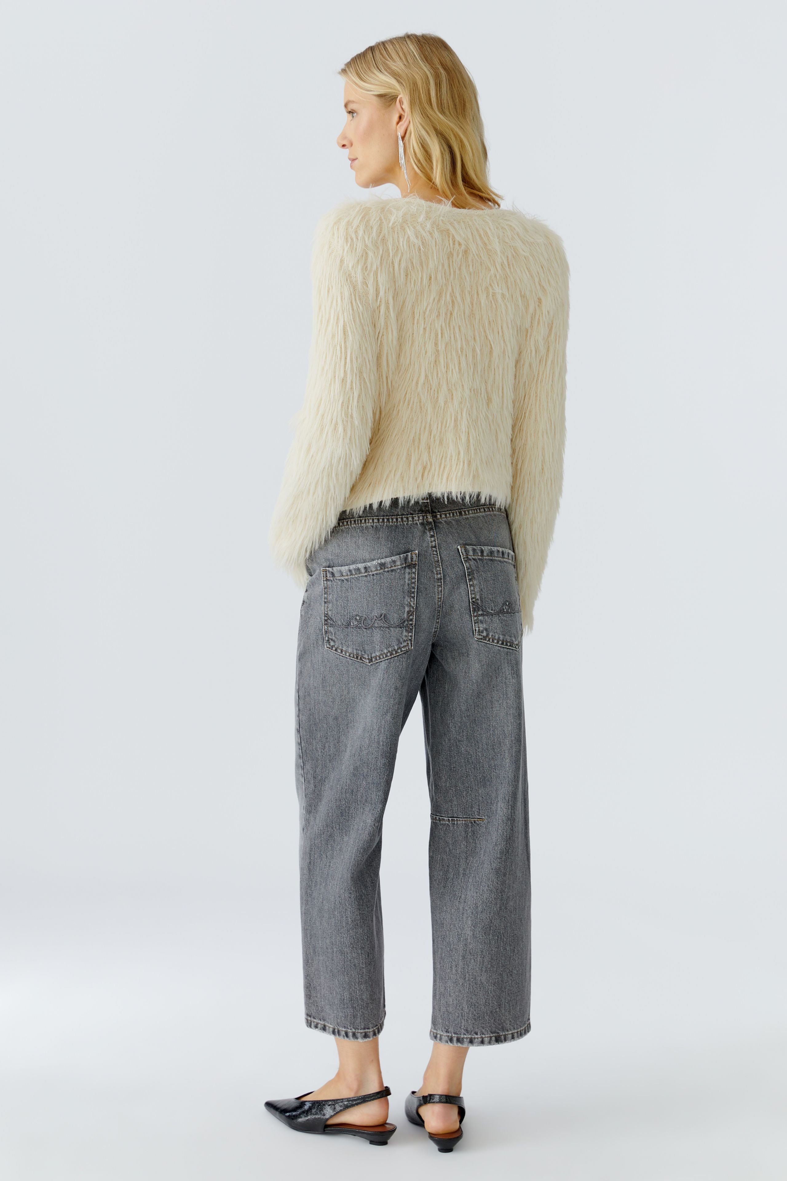 Oui Strickjacke mit langhaarigen Fellchengarn