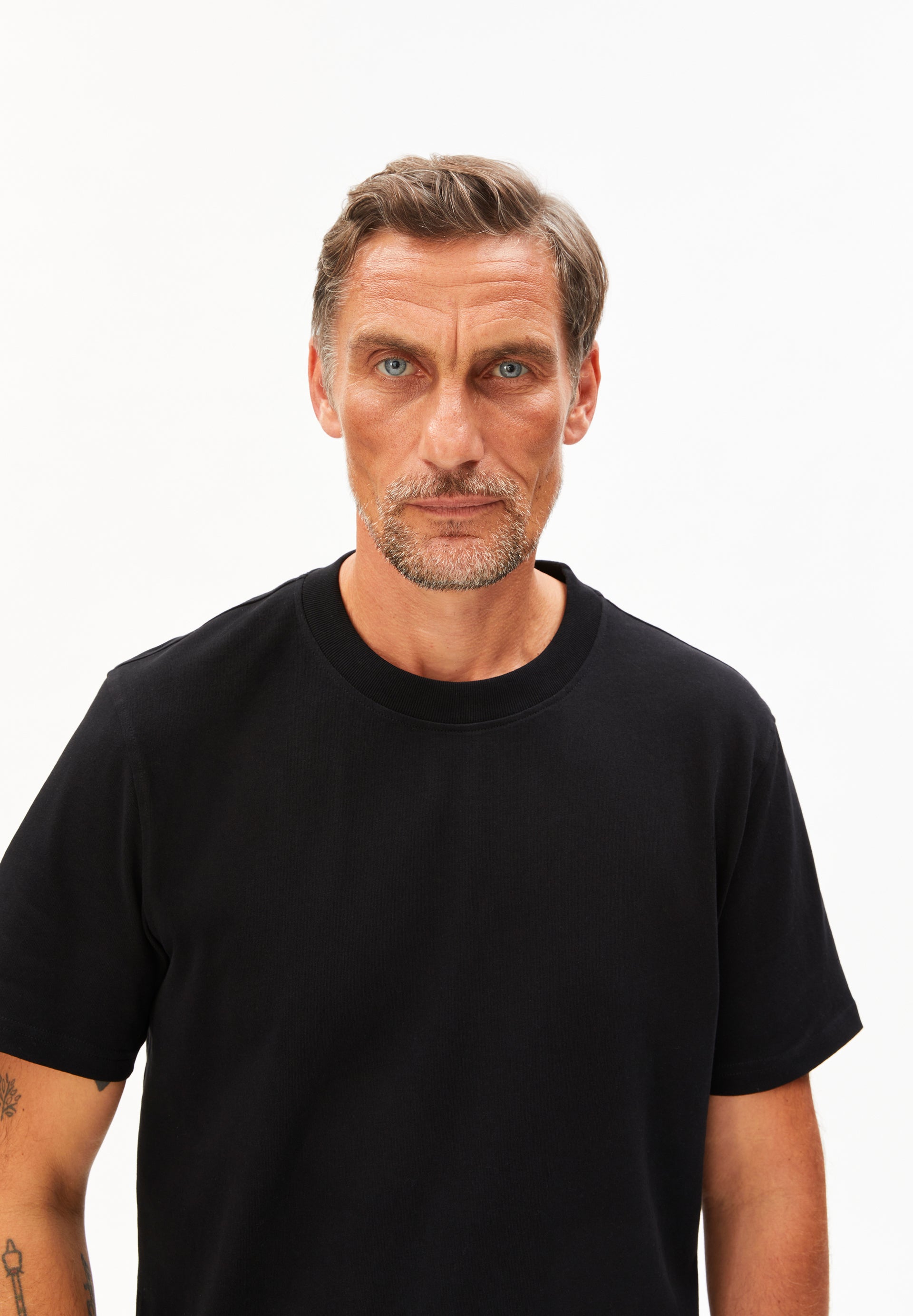 Armedangels T-Shirt MAARKOS aus Bio-Baumwoll Mix