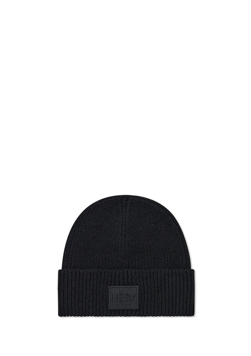 Hey Marly Hey Beanie