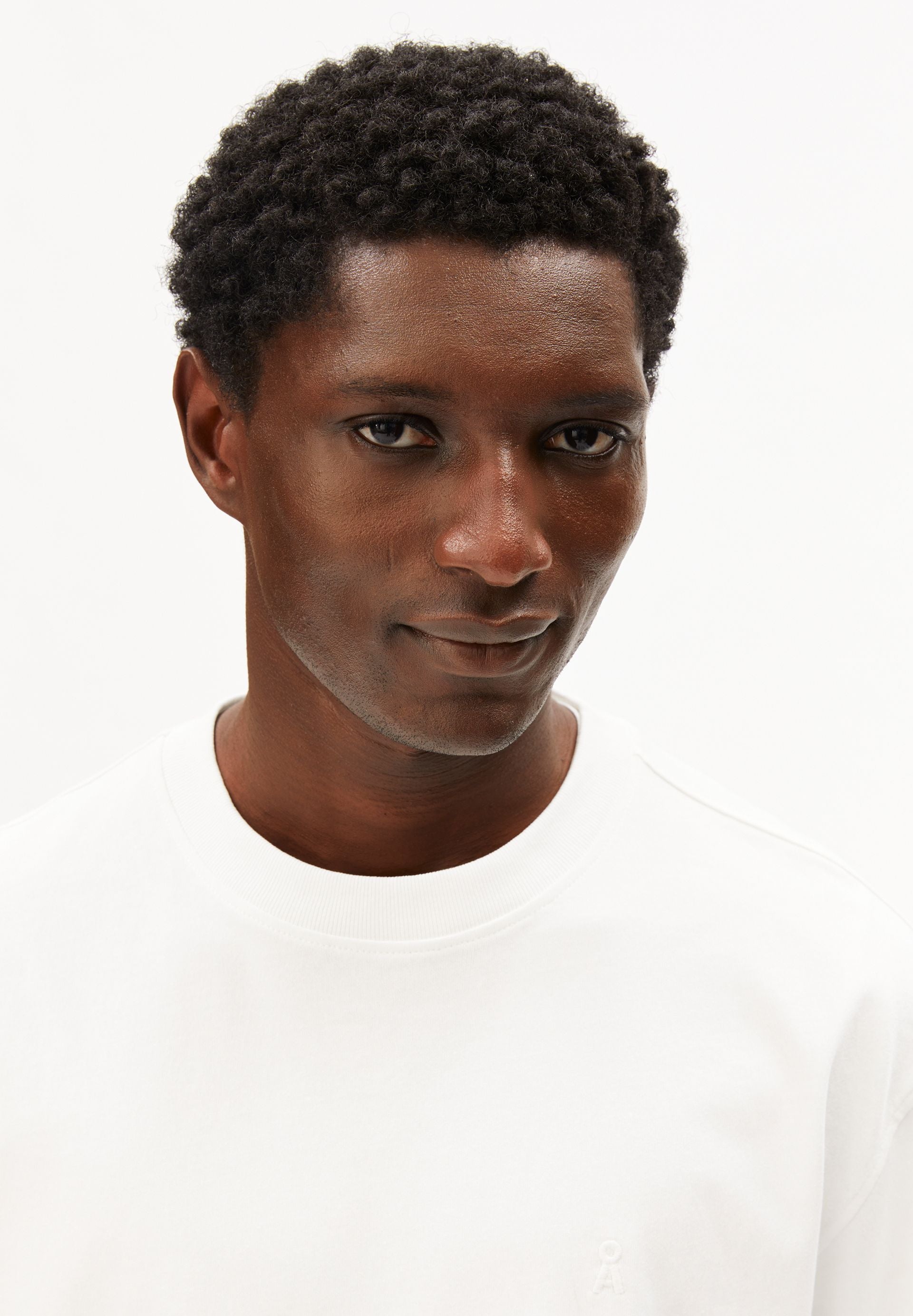 armedangels T-SHIRT MAARKOS HEAVY WEIGHT aus Baumwoll-Mix