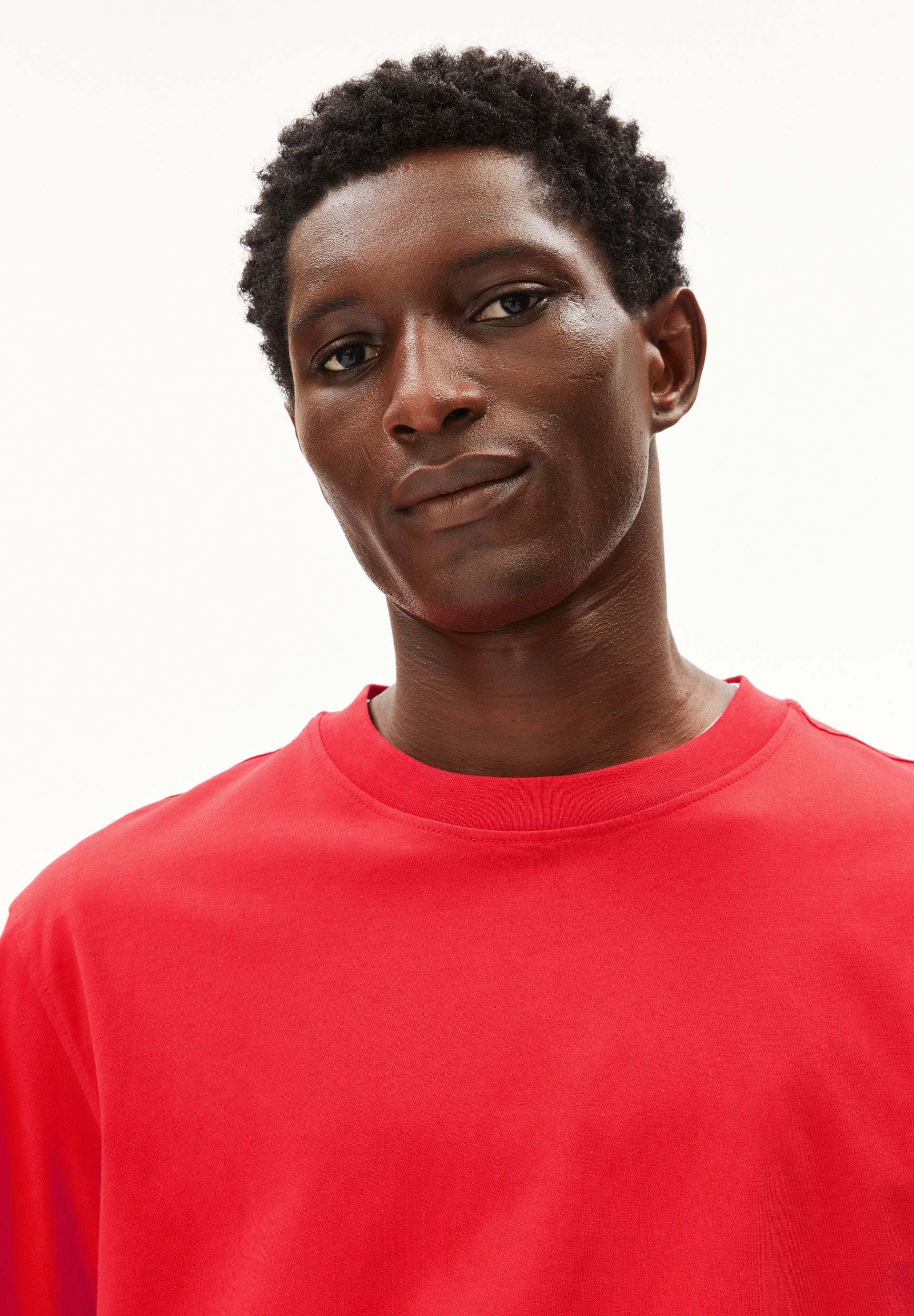 armedangels T-SHIRT MAARKOS MID WEIGHT aus Bio-Baumwolle