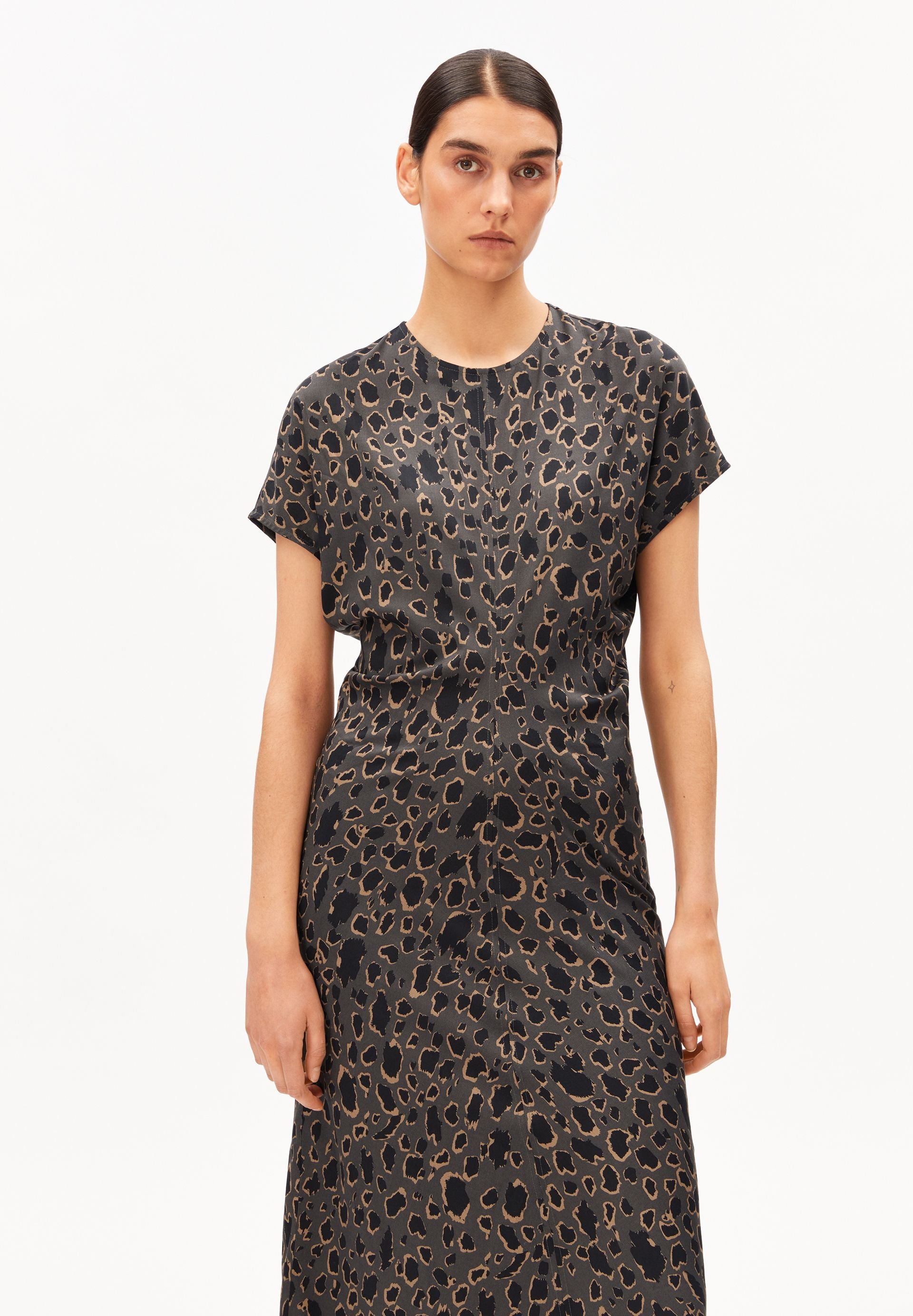 armedangels Leo Fledermausärmel Midi-Kleid