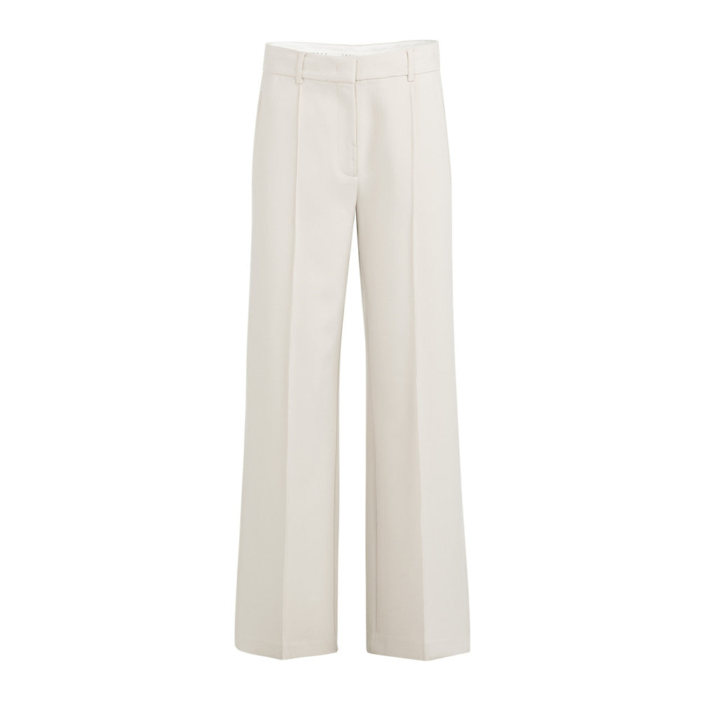 Hose mit Ziernähten