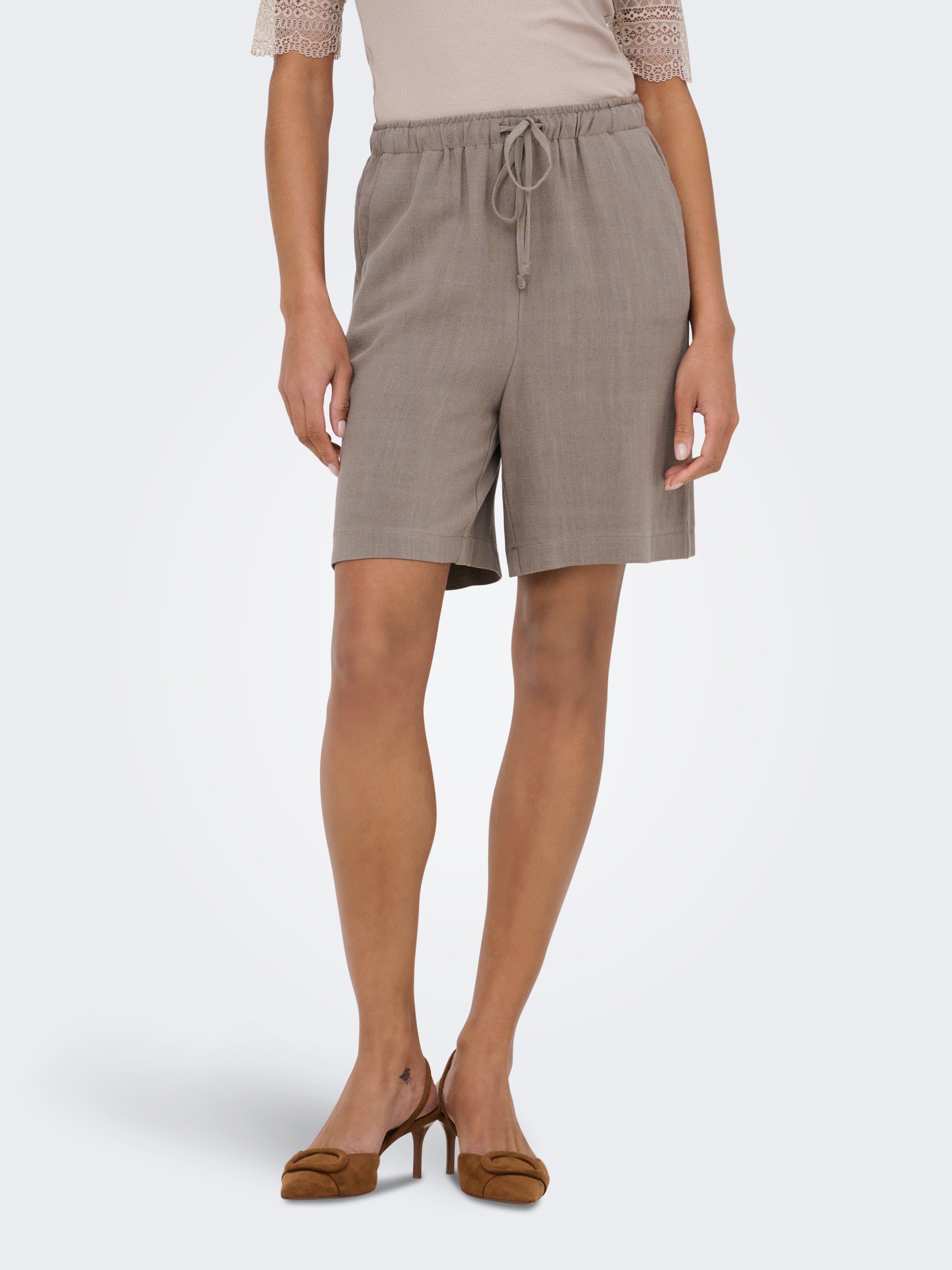 Only SIESTA MW PULL-UP LIN BL SHORTS