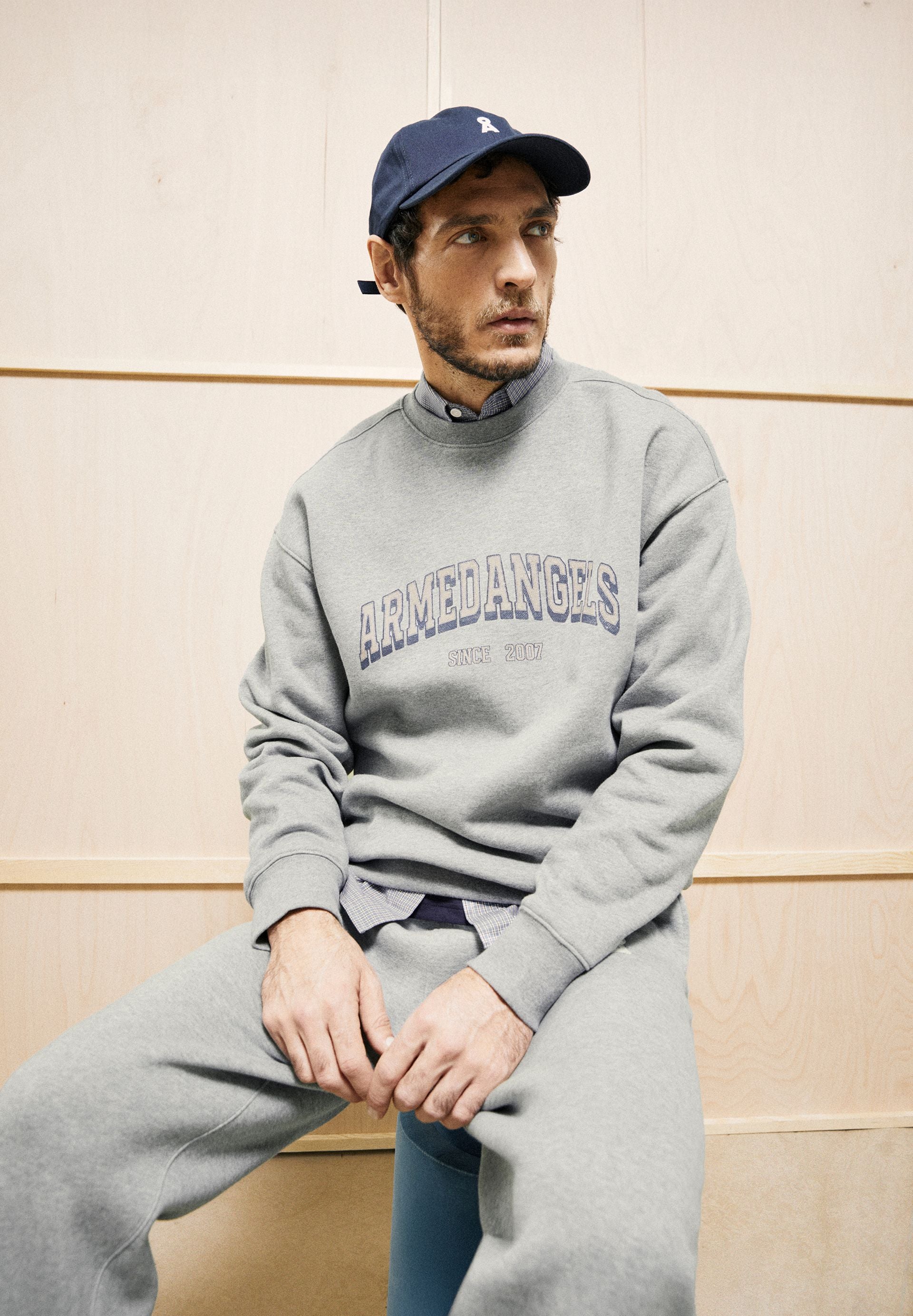 armedangels SWEATSHIRT WORDMARK RELAXED aus Bio-Baumwolle