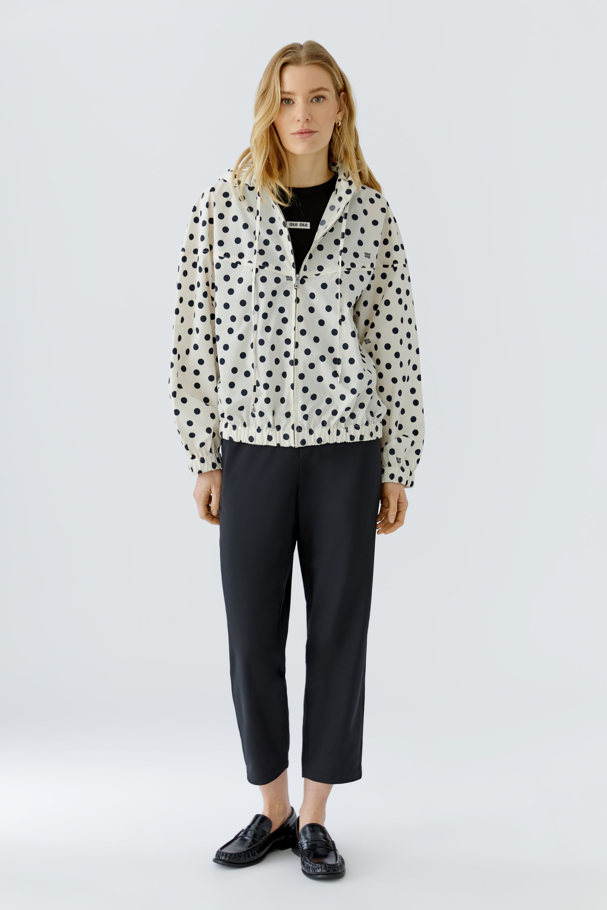 OUI Blouson allover mit gebrandetem Punktedesign