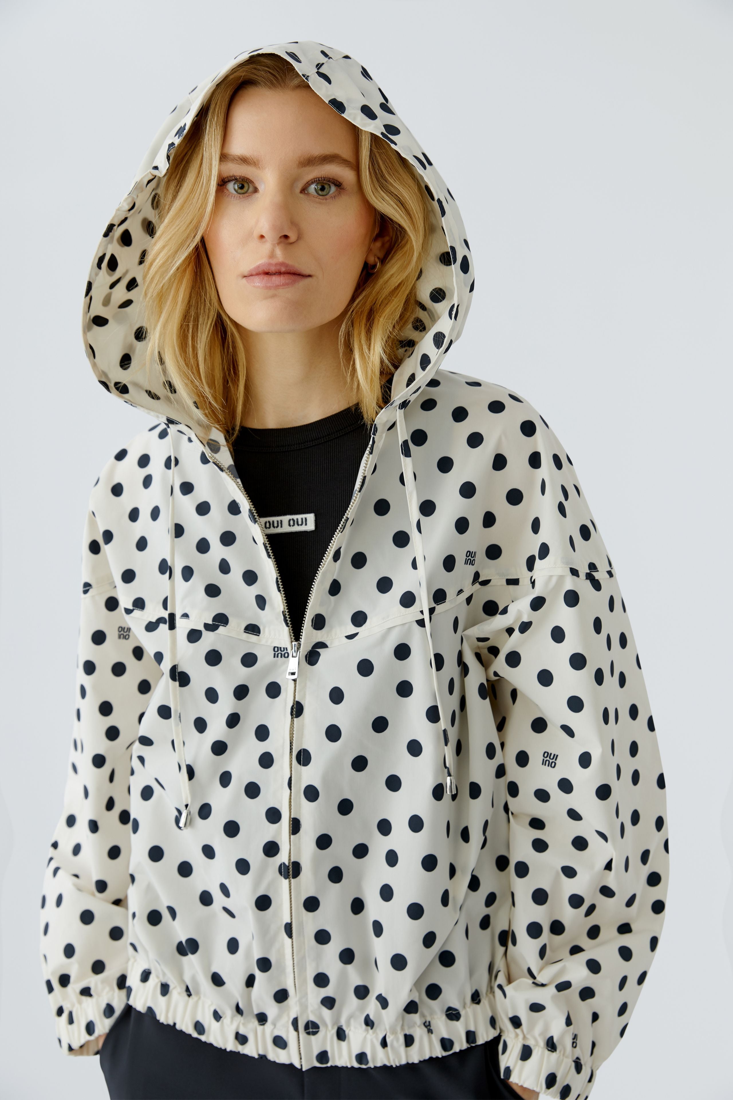 OUI Blouson allover mit gebrandetem Punktedesign
