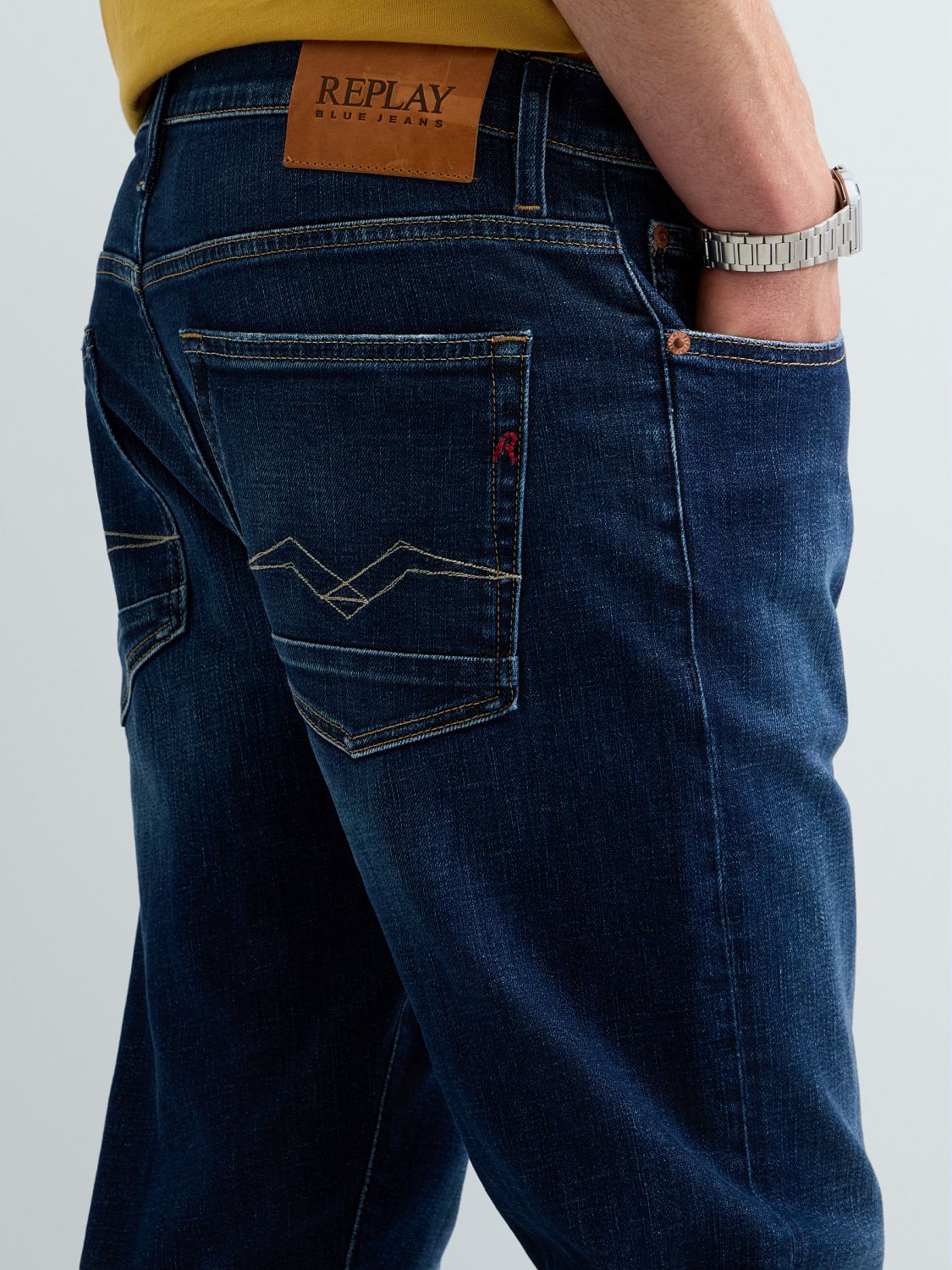 Replay STRAIGHT-FIT-JEANS M1075_000_285