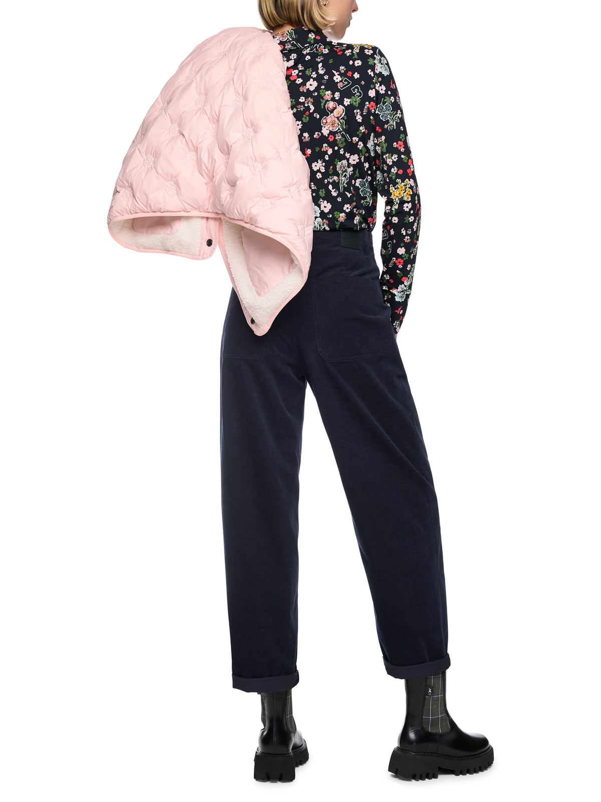Marc Cain Cordhose RUMA im Relaxed Fit O-Shape