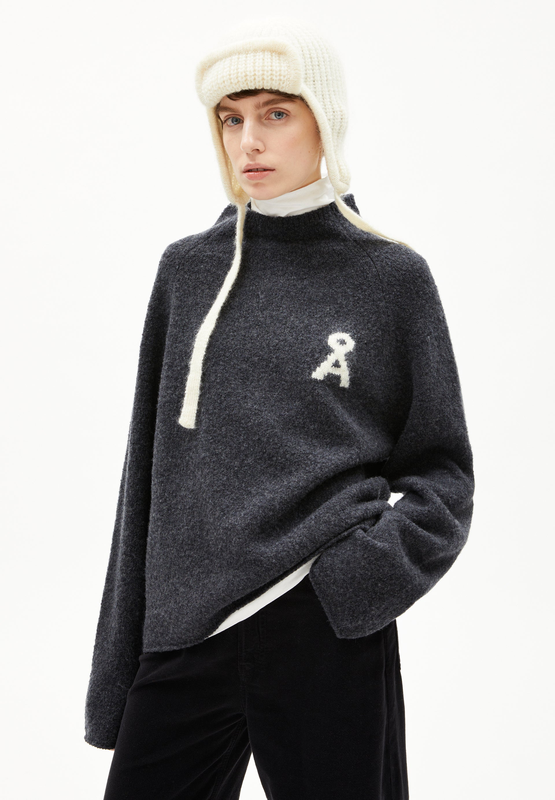 Strickpullover ICONIC Å BOUCLÉ  aus Bio-Woll Mix