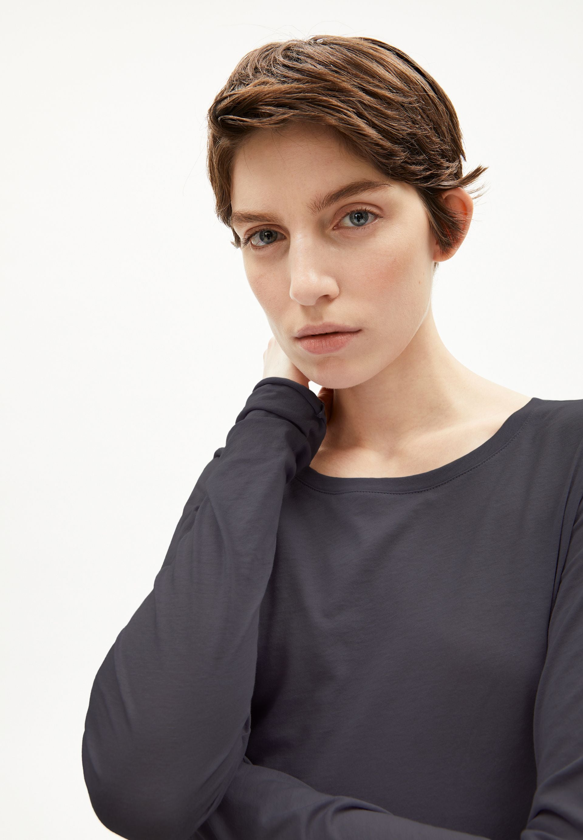 Soft Langarmshirt EINIAARA aus Bio-Baumwolle