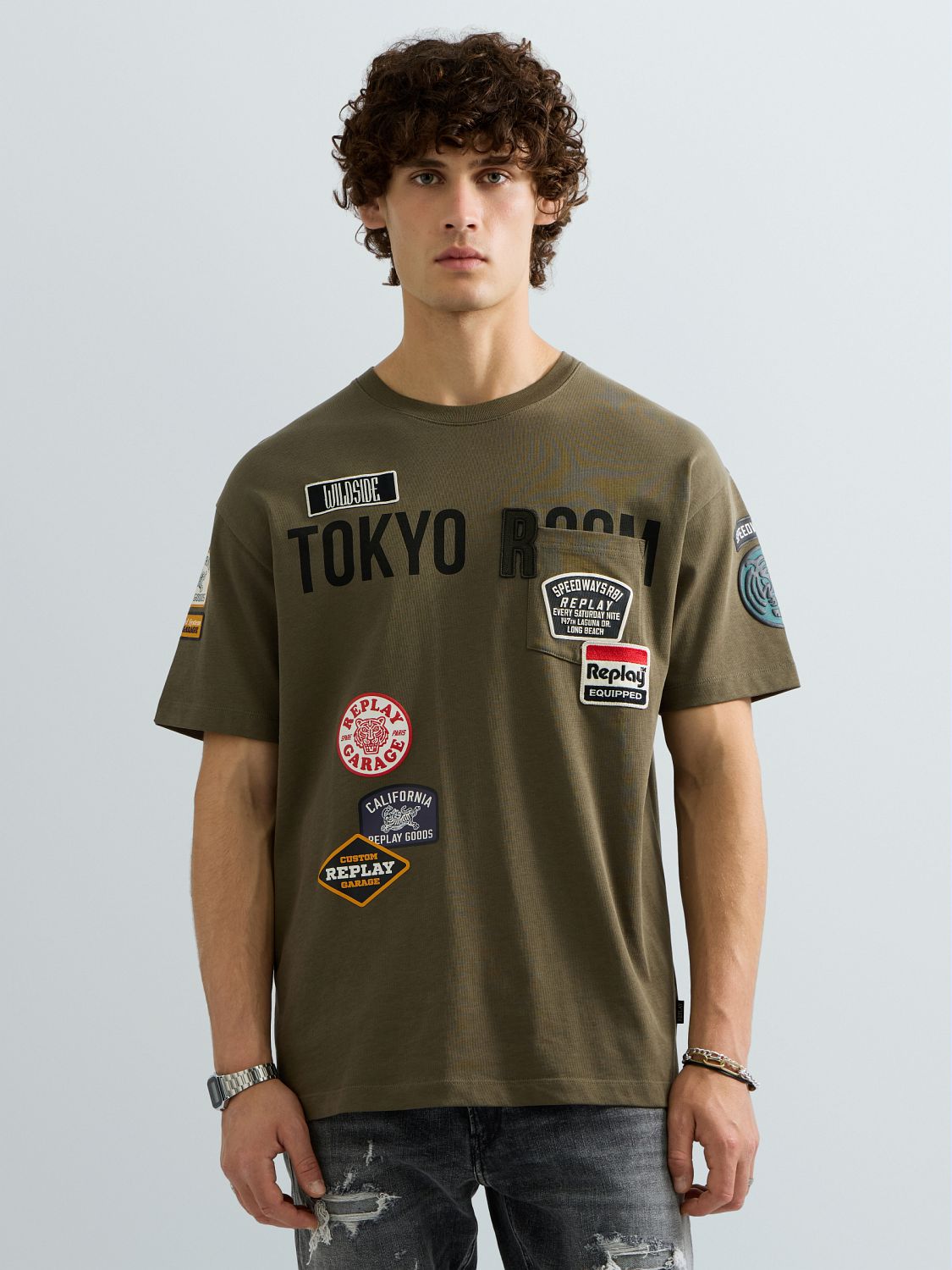 T-Shirt Relaxed Fit mit Brusttasche und Patch