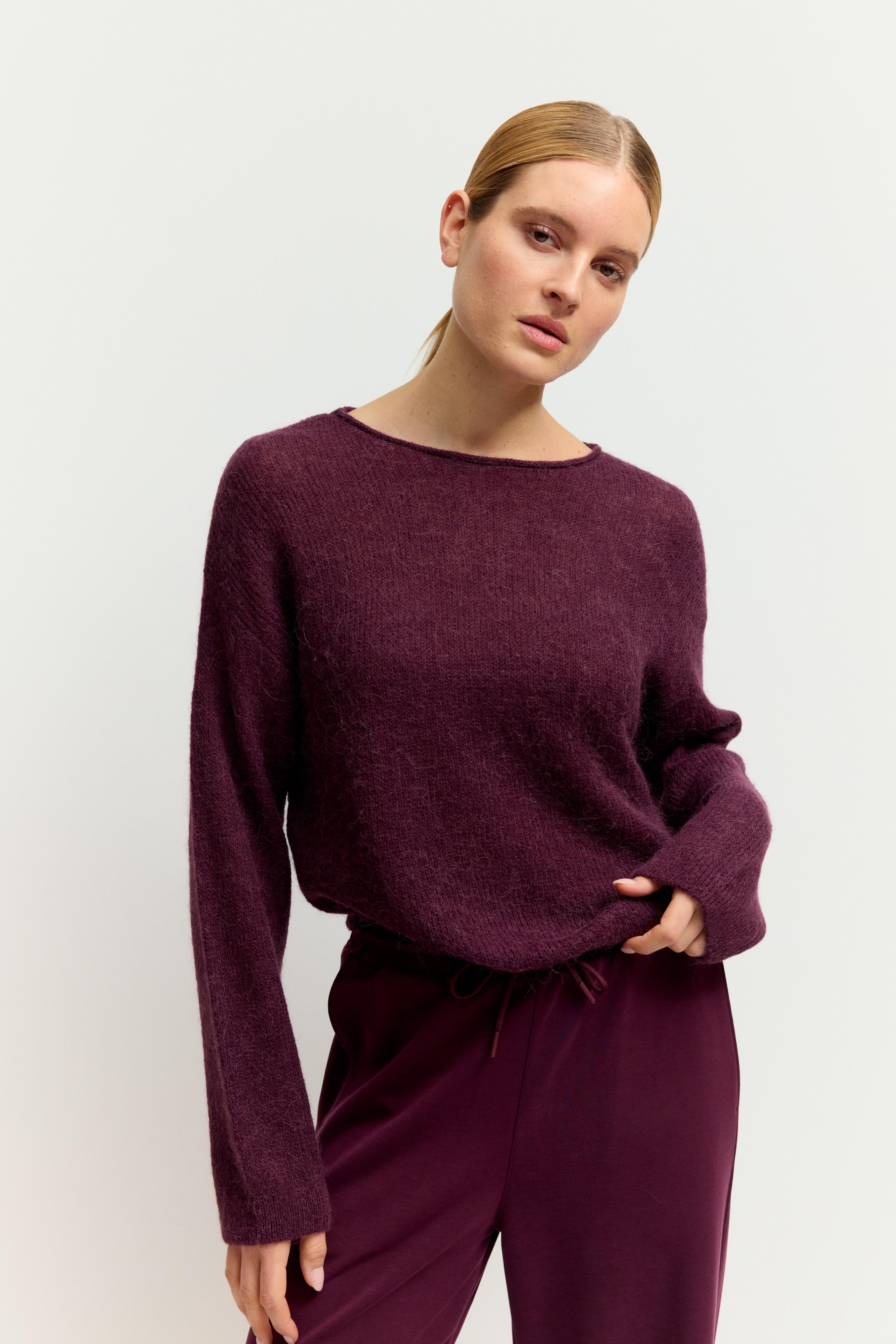 Light woolen Pullover