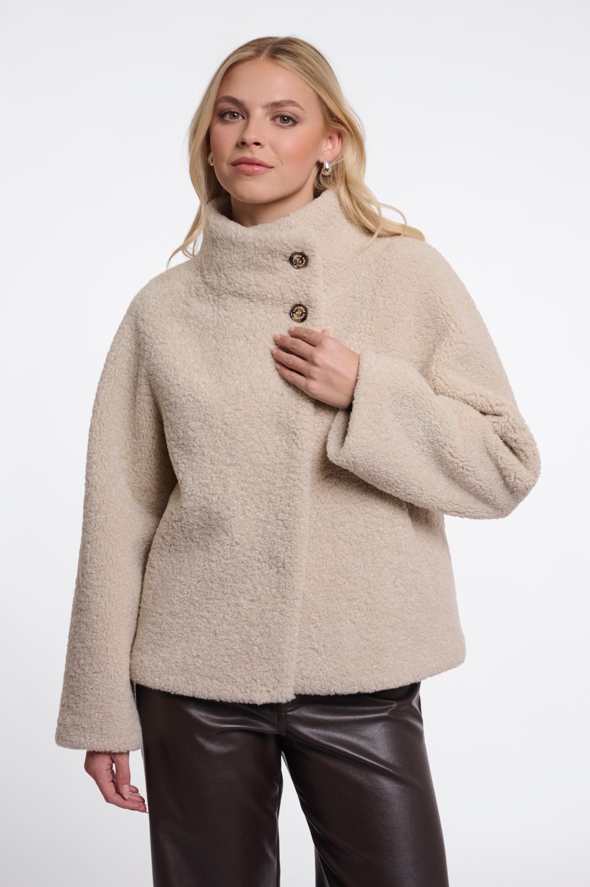 Jacke Denu