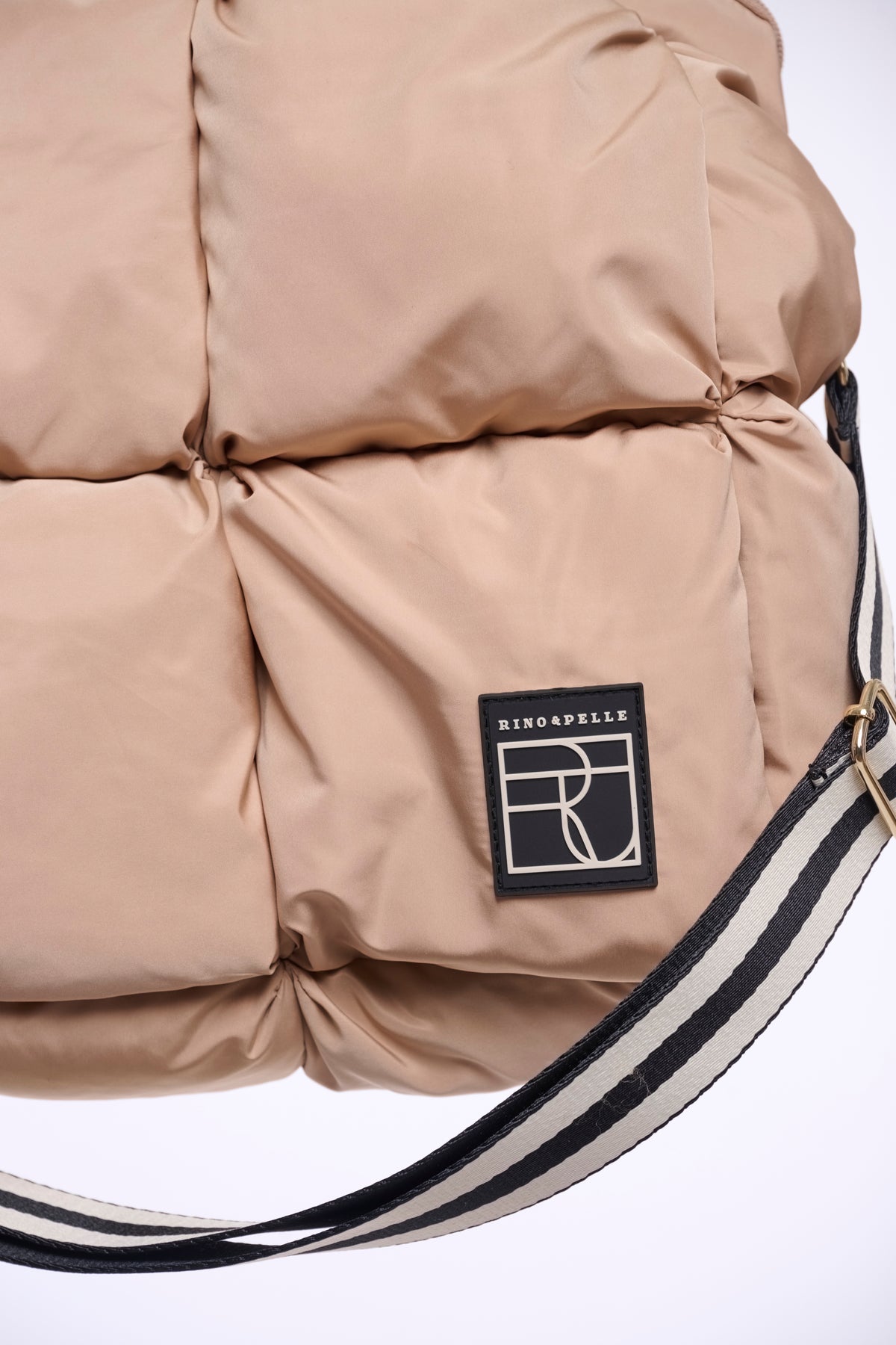 Padded Handtasche Nikita