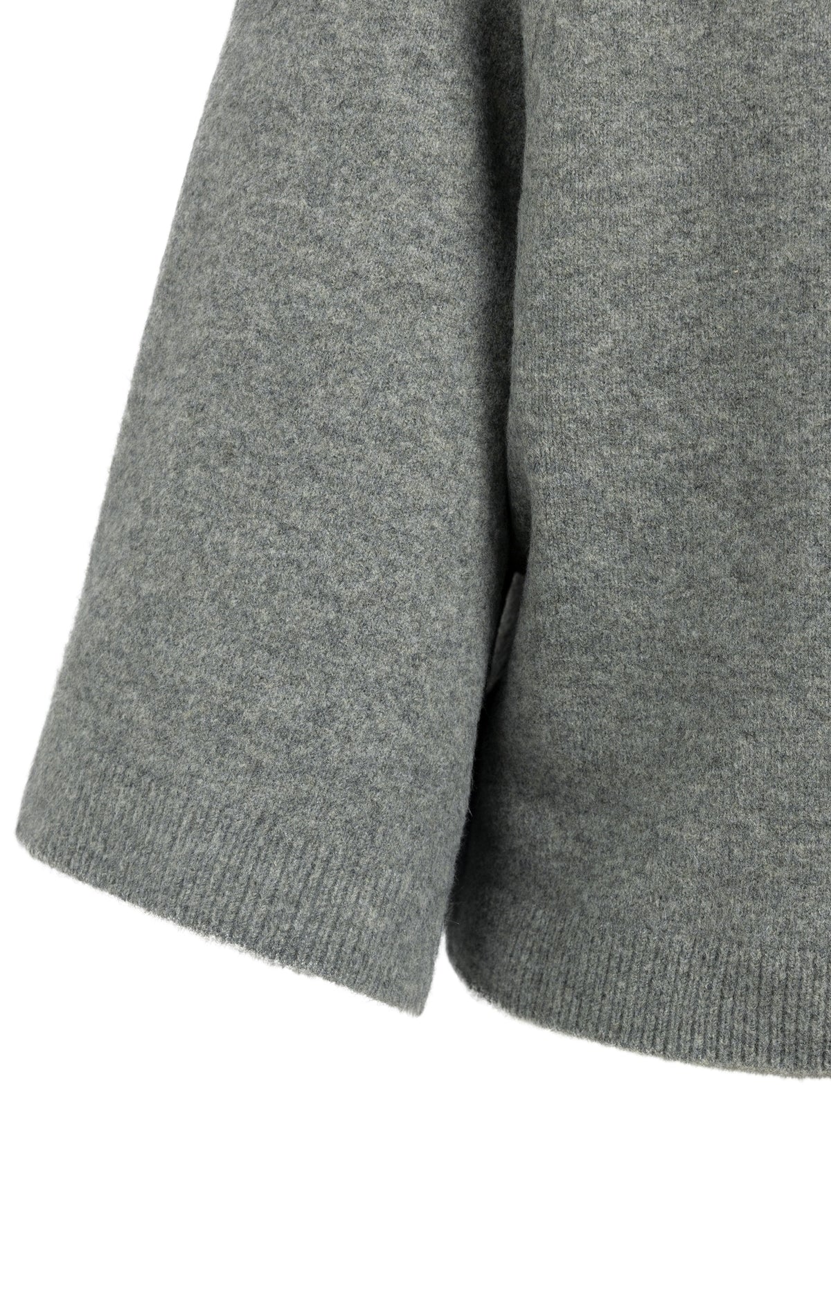 Pullover mit weiten Ärmeln und hohem Kragen