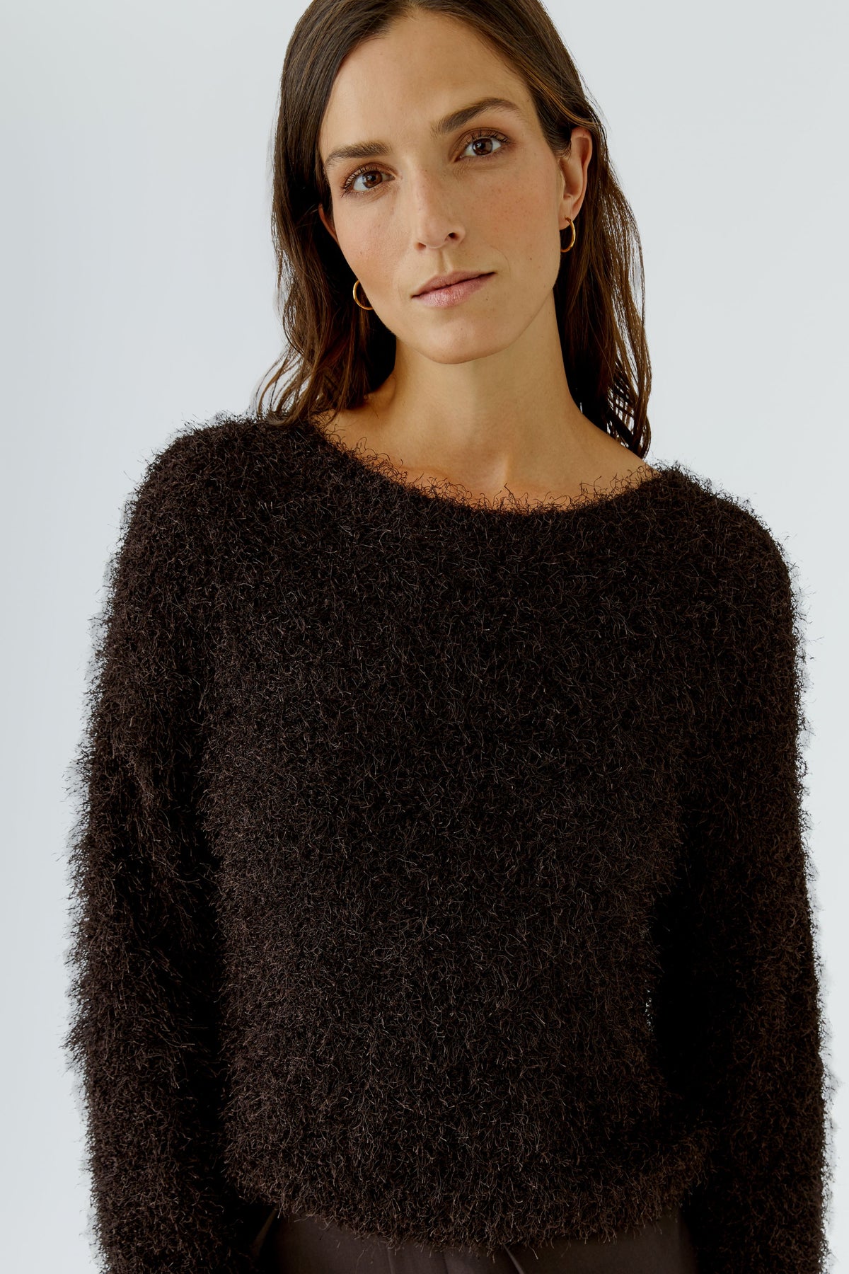 Verkürzter Pullover aus Fransengarn