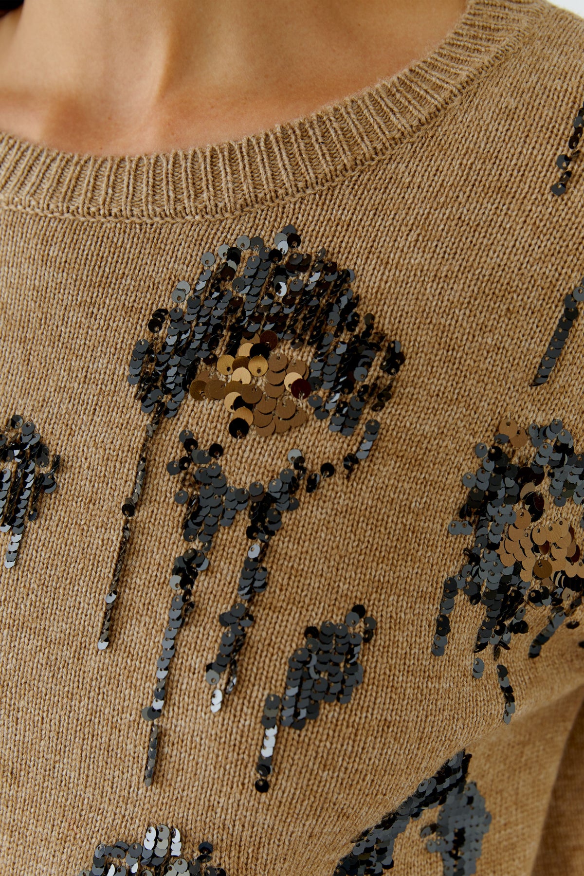 Pullover mit Pailletten im Leolook aufgestickt